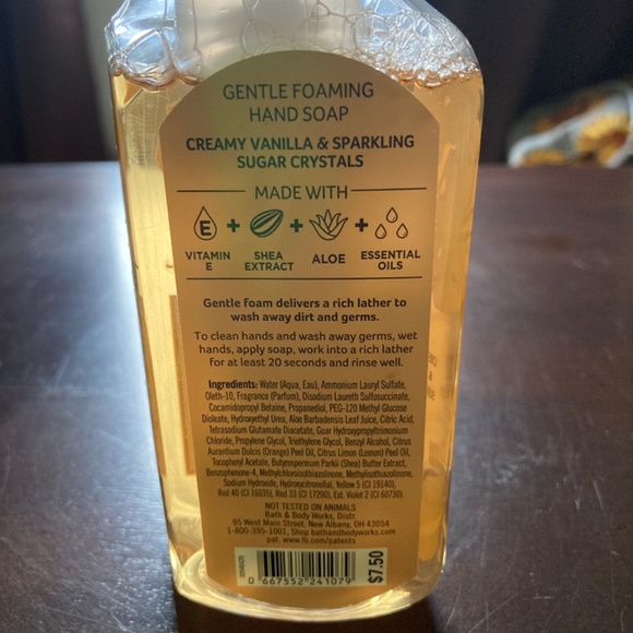 Bath and Body Works Gentle Foaming Hand Soap Pumpkin Apple & Warm Vanilla Sugar - Picture 3 of 5